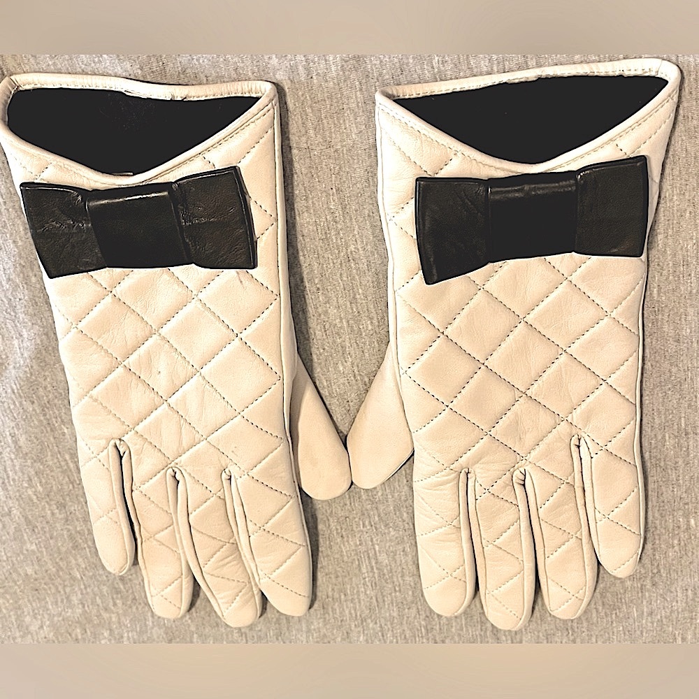 Kate Spade ♠️ Quilted Lamb Leather Gloves Lined Cream Off White Black Bow Winter